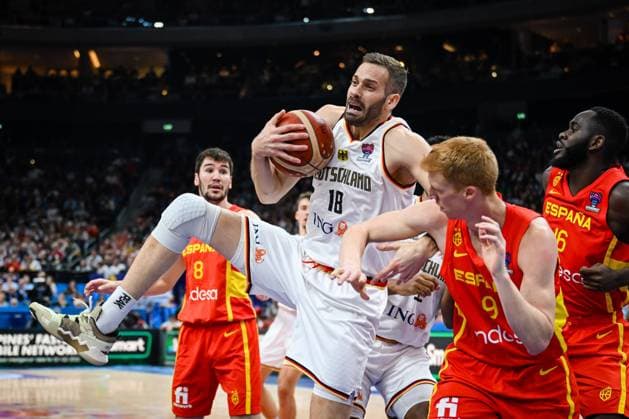 Jonas Wohlfarth Bottermann 18 Germany , Germany vs Spain, FIBA EuroBasket 2022, Basketball, 16 09 2022 Copyright: xkolbert-press MarcxNiemeyerx