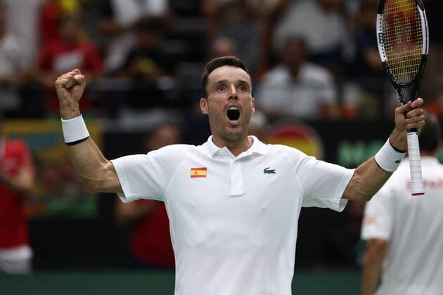 September 16, 2022, VALENCIA, VALENCIA, SPAIN: Roberto Bautista Agut of Spain celebrates the victory against Vasek Pospisil of Canada during the Davis Cup by Rakuten 2022, Finals Group B, tennis match 1 played between Spain and Canada at Fuente de San Luis pavilion on September 16, 2022, in Valencia, Spain. VALENCIA SPAIN - ZUMAa181 20220916_zaa_a181_050 Copyright: xOscarxJ.xBarrosox