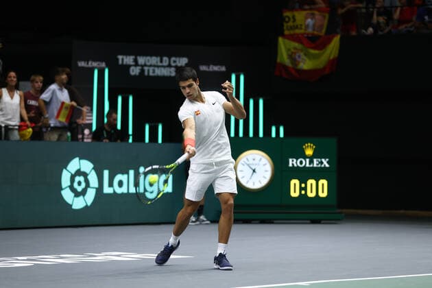 September 16, 2022, VALENCIA, VALENCIA, SPAIN: Carlos Alcaraz of Spain in action against Felix Auger-Aliassime of Canada during the Davis Cup by Rakuten 2022, Finals Group B, tennis match 2 played between Spain and Canada at Fuente de San Luis pavilion on September 16, 2022, in Valencia, Spain. VALENCIA SPAIN - ZUMAa181 20220916_zaa_a181_053 Copyright: xOscarxJ.xBarrosox