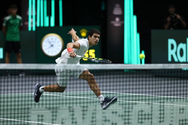 September 16, 2022, VALENCIA, VALENCIA, SPAIN: Carlos Alcaraz of Spain in action against Felix Auger-Aliassime of Canada during the Davis Cup by Rakuten 2022, Finals Group B, tennis match 2 played between Spain and Canada at Fuente de San Luis pavilion on September 16, 2022, in Valencia, Spain. VALENCIA SPAIN - ZUMAa181 20220916_zaa_a181_089 Copyright: xOscarxJ.xBarrosox