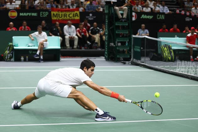 September 16, 2022, VALENCIA, VALENCIA, SPAIN: Carlos Alcaraz of Spain in action against Felix Auger-Aliassime of Canada during the Davis Cup by Rakuten 2022, Finals Group B, tennis match 2 played between Spain and Canada at Fuente de San Luis pavilion on September 16, 2022, in Valencia, Spain. VALENCIA SPAIN - ZUMAa181 20220916_zaa_a181_128 Copyright: xOscarxJ.xBarrosox