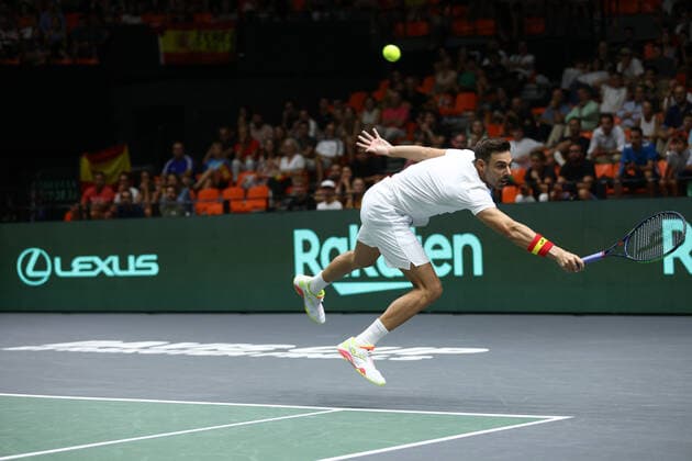 September 17, 2022, VALENCIA, VALENCIA, SPAIN: Marcel Granollers and Pedro Martinez of Spain play doubles against Felix Auger-Aliassime and Vasek Pospisil of Canada during the Davis Cup by Rakuten 2022, Finals Group B, tennis match 3 played between Spain and Canada at Fuente de San Luis pavilion on September 16, 2022, in Valencia, Spain. VALENCIA SPAIN - ZUMAa181 20220917_zaa_a181_012 Copyright: xOscarxJ.xBarrosox