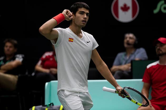 Spain v Canada - Davis Cup by Rakuten Group Stage 2022 Valencia Davis Cup match between Carlos Alcaraz for Spain and Felix Auger-Aliassime for Canada at La Fuente de San Luis Arena, in Valencia, September 16, 2022. Valencia Spain  Copyright: xJosexMiguelxFernandezx originalFilename:fernandezdevelascosanz-daviscup220916_npakW.jpg