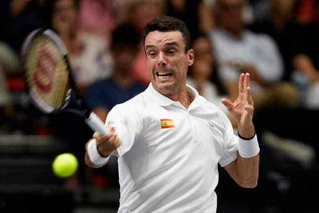 Spain v Canada - Davis Cup by Rakuten Group Stage 2022 Valencia Roberto Bautista Agut of Spain in action against Vasek Pospisil of Canada during the Davis Cup Finals Group B Stage Men s Singles match between Spain and Canada at Pabellon Municipal Fuente de San Luis, September 16, 2022, Valencia, Spain. Valencia Spain  Copyright: xDavidxAliagax originalFilename:aliaga-spainvca220916_npobX.jpg
