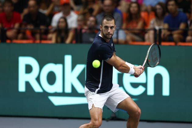 September 17, 2022, VALENCIA, VALENCIA, SPAIN: Laslo Djere of Serbia in action against Gabriel Diallo of Canada during the Davis Cup by Rakuten 2022, Finals Group B, tennis match 1 played between Serbia and Canada at Fuente de San Luis pavilion on September 17, 2022, in Valencia, Spain. VALENCIA SPAIN - ZUMAa181 20220917_zaa_a181_116 Copyright: xOscarxJ.xBarrosox