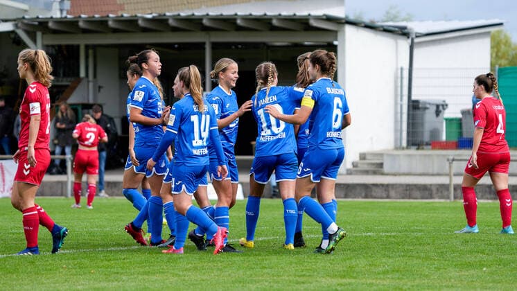 TSG 1899 Hoffenheim II U20 players cheer about the goal to 2 0, jubilation, goal celebration, celebrate the goal, celebration, cheering about the goal, optimistic, game scene, highlight, action, action, 18 09 2022, St Leon Rot Germany , Football, 2 Frauen Bundesliga, TSG 1899 Hoffenheim II U20 1 FC Köln II U20 , 18 09 2022, St Leon Rot Germany , Football, 2 Frauen Bundesliga, TSG 1899 Hoffenheim II U20 1 FC Köln II U20 , DFB DFL REGULATIONS PROHIBIT ANY USE OF PHOTOGRAPHS AS IMAGE SEQUENCES AND OR QUASI VIDEO xozx