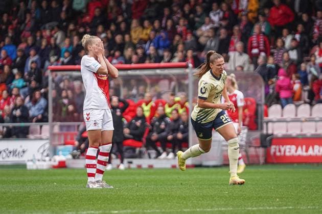 Cologne, Germany, September 17th 2022: Celina Degen (5 Koeln) and Melissa Koessler (25 Hoffenheim) after the goal during the FLYERALARM Frauen-Bundesliga match between 1. FC Koeln and TSG Hoffenheim at Franz-Kremer-Stadium, Cologne. (Norina Toenges Sports Press Photo SPP) Copyright: xNorinaxToenges SportsxPressxPhotx spp-en-NoToPrPh-1FC - TSG 24 von 3