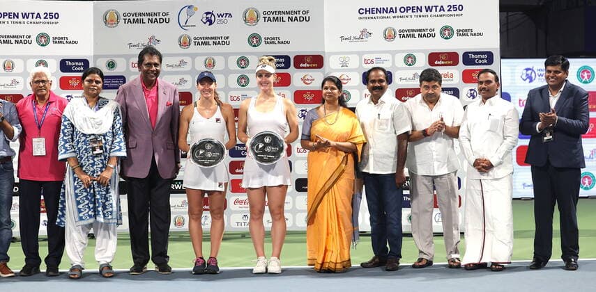 September 18, 2022, Chennai, Tamil Nadu, India: Chennai Open WTA, Tennis Damen 250 : .Gabriela DABROWSKI CAN.Luisa STEFANI BRA vs.Anna BLINKOVA.Natela DZALAMIDZE GEO..Gabriela DABROWSKI CAN.Luisa STEFANI BRA won the finals by 6-1,6-2. Chennai India - ZUMAs280 20220918_zsp_s280_022 Copyright: xSeshadrixSukumarx