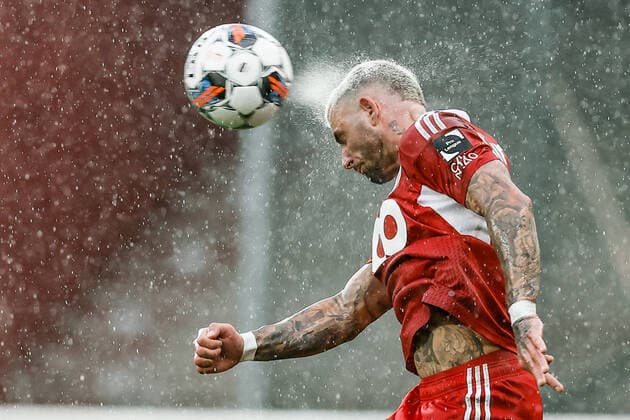 Sport Themen der Woche KW37 Standard s Aron Donnum pictured in action during a soccer match between Standard de Liege and Club Brugge KV, Sunday 18 September 2022 in Liege, on day 9 of the 2022-2023 Jupiler Pro League first division of the Belgian championship. BRUNOxFAHY  x44925831x