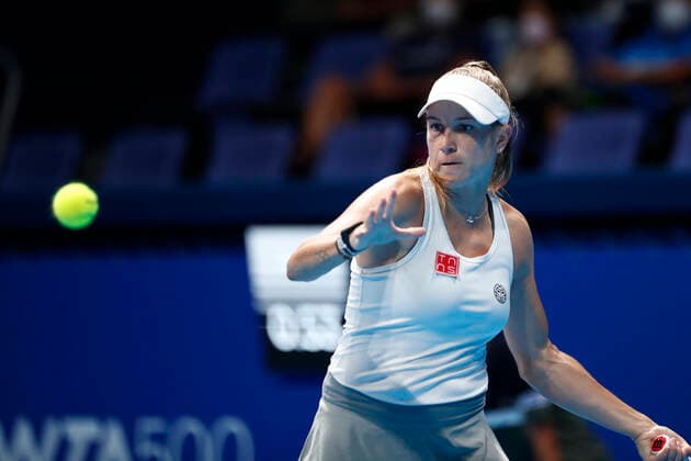 September 19, 2022, Tokyo, Japan: Ellen PEREZ (AUS) hits a return against Xinyu WANG (CHN) during their Singles 1st Round match at the TORAY PAN PACIFIC OPEN TENNIS TOURNAMENT 2022 at Ariake Coliseum. The tournament is held from September 17 to 25. Tokyo Japan - ZUMAm191 20220919_zap_m191_013 Copyright: xRodrigoxReyesxMarinx