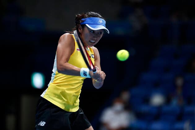 September 19, 2022, Tokyo, Japan: Misaki DOI (JPN) hits a return against Qinwen ZHENG (CHN) during their Singles 1st Round match at the TORAY PAN PACIFIC OPEN TENNIS TOURNAMENT 2022 at Ariake Coliseum. The tournament is held from September 17 to 25. Tokyo Japan - ZUMAm191 20220919_zap_m191_038 Copyright: xRodrigoxReyesxMarinx