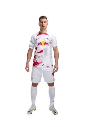 Willi Orban RB Leipzig team season 2022 2023 portrait appointment RB Leipzig season 2022 2023 portrait appointment presentation press appointment 2022 2023