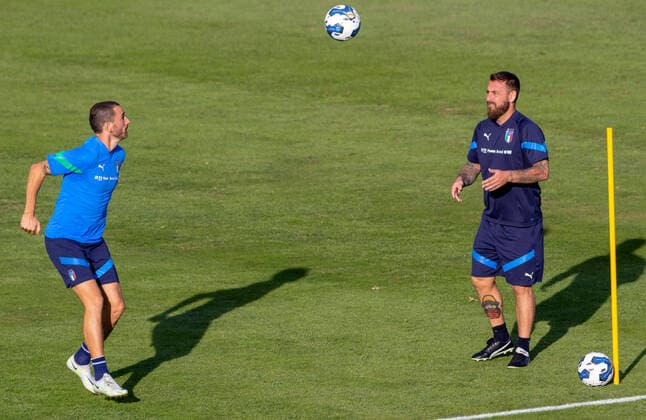ItalyÃ‚Â s Training, Leo Bonucci and Daniele De Rossi during press conference, PK, Pressekonferenz and Italy training session, Other in Florence, Italy, September 19 2022  Copyright: xNicolasxMorassuttix xipa-agency.x xLivexMediax 0
