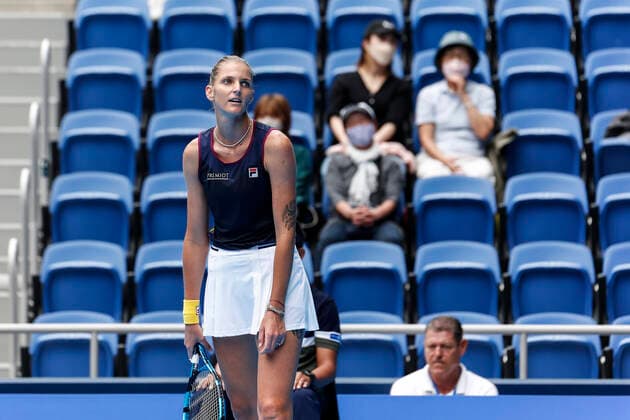 September 22, 2022, Tokyo, Japan: Karolina PLISKOVA (CZE) reacts during a Singles 2nd Round match against Petra MARTIC (CRO) at the TORAY PAN PACIFIC OPEN TENNIS TOURNAMENT 2022 at Ariake Coliseum. The tournament is held from September 17 to 25. Martic won 6:3,6:4. Tokyo Japan - ZUMAm191 20220922_zap_m191_012 Copyright: xRodrigoxReyesxMarinx