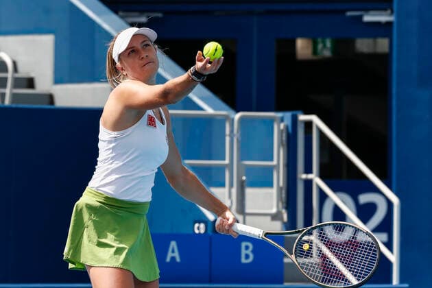 September 22, 2022, Tokyo, Japan: Ellen PEREZ (AUS) serves against Latisha CHAN (TPE) and Alexa GUARACHI (CHI) during their Doubles Quaterfinals match at the TORAY PAN PACIFIC OPEN TENNIS TOURNAMENT 2022 at Ariake Coliseum. The tournament is held from September 17 to 25. Tokyo Japan - ZUMAm191 20220922_zap_m191_035 Copyright: xRodrigoxReyesxMarinx