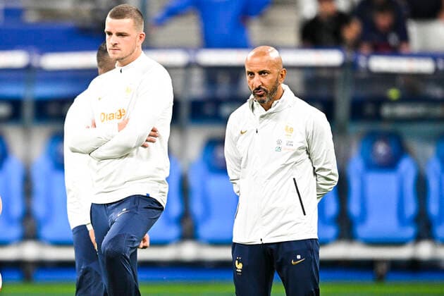 Echauffement des joueurs de l equipe de France - Bachir Nehar - Intendant de l equipe de France FOOTBALL : France vs Autriche - Ligue des Nations - 22 09 2022 JBAutissier Panoramic 