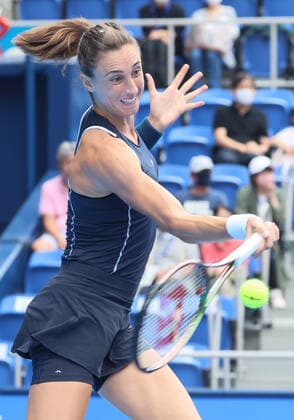 September 23, 2022, Tokyo, Japan - Petra Martic of Croatia returns the ball against Zhang Shuai of China at the singles quarter final match at the Toray Pan Pacific Open tennis tournament at the Ariake Coliseum in Tokyo on Friday, September 23, 2022. Zhang defeated Martic 7-5, 6-2. Noxthirdxpartyxsales  (0169878038st)