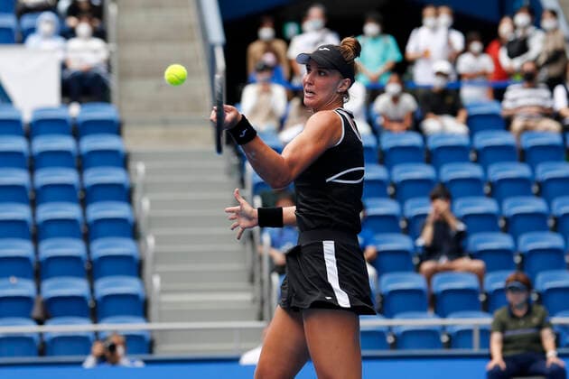 September 23, 2022, Tokyo, Japan: Beatriz HADDAD MAIA (BRA) hits a return against Veronika KUDERMETOVA during their Singles Quarterfinals match at the TORAY PAN PACIFIC OPEN TENNIS TOURNAMENT 2022 at Ariake Coliseum. The tournament is held from September 17 to 25. Tokyo Japan - ZUMAm191 20220923_zap_m191_014 Copyright: xRodrigoxReyesxMarinx