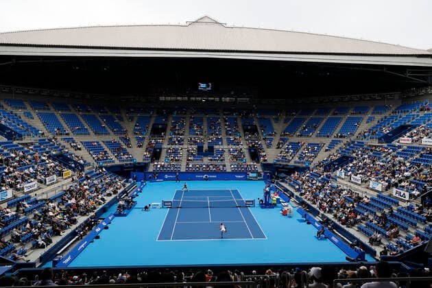 September 23, 2022, Tokyo, Japan: (Up) Beatriz HADDAD MAIA (BRA) hits a return against Veronika KUDERMETOVA during their Singles Quarterfinals match at the TORAY PAN PACIFIC OPEN TENNIS TOURNAMENT 2022 at Ariake Coliseum. The tournament is held from September 17 to 25. Tokyo Japan - ZUMAm191 20220923_zap_m191_025 Copyright: xRodrigoxReyesxMarinx