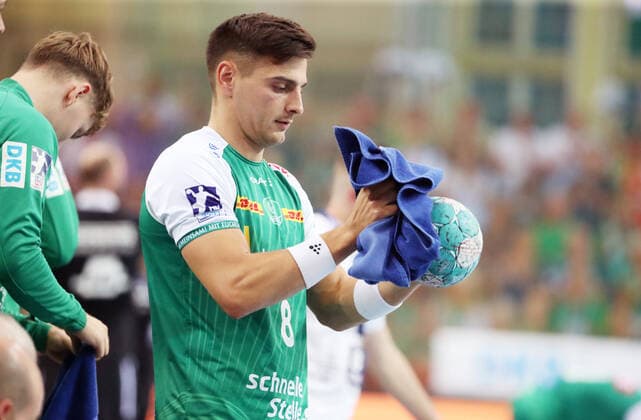 Leipzig, 22 09 2022, Arena Leipzig, Handball, 1 Bundesliga, Matchday 6 , DHfK Leipzig vs HC Erlangen 32 29 , Pictured Lucas Krzikalla 8, Leipzig ,