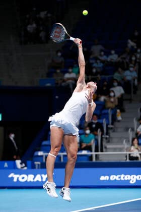 September 23, 2022, Tokyo, Japan: Liudmila SAMSONOVA serves against GarbioÂ±e MUGURUZA (ESP) during their Singles Quarterfinals match at the TORAY PAN PACIFIC OPEN TENNIS TOURNAMENT 2022 at Ariake Coliseum. The tournament is held from September 17 to 25. Samsonova won 6:4,6:2. Tokyo Japan - ZUMAm191 20220923_zap_m191_043 Copyright: xRodrigoxReyesxMarinx