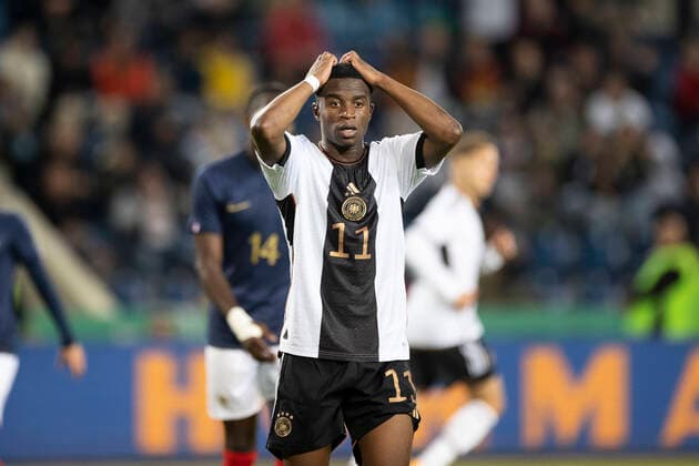 Soccer U21 international match, season 2022 2023, Germany France on 23 09 2022 in Magdeburg Saxony Anhalt Germanys Youssoufa Moukoko grabs his head IMPORTANT NOTE According to the requirements of the DFL German Football League and the DFB German Football Association is prohibited in the stadium and or from the game made photographs in the form of sequence pictures and or video-like photo series to exploit or to let exploited Copyright: xKirchner MarcoxSteinbrennerx