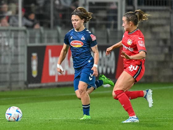 Alicia Sophie Gudorf 1 FC Köln, 12 and Lara Marti Bayer 04 Leverkusen, 30 Bayer 04 Leverkusen vs 1 FC Koeln, football, Flyeralarm Frauen Bundesliga, 2 Spieltag, Saison 2022 2023, 23 09 2022 DFB DFL Regulations prohibit any use of Photographs as image sequences and or quasi video Bayer 04 Leverkusen vs 1 FC Koeln, football, Flyeralarm Frauen Bundesliga, 2 Spieltag, Saison 2022 2023, 23 09 2022 Leverkusen Copyright: xEibner-Pressefoto ThomasxHaeslerx EP_EER