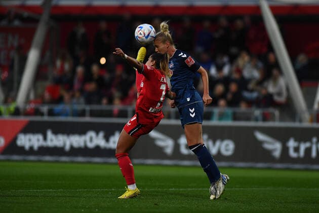 LEVERKUSEN, GERMANY - SEPTEMBER 23, 2022: Ivana Fuso, Selina Degen. The match of Flyeralarm Bundesliga FC Bayer 04 vs 1.FC Koeln  Copyright: xVITALIIxKLIUIEVx