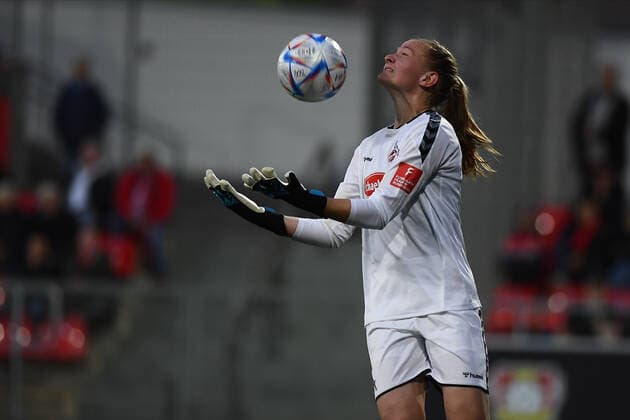 LEVERKUSEN, GERMANY - SEPTEMBER 23, 2022: Manon Klett. The match of Flyeralarm Bundesliga FC Bayer 04 vs 1.FC Koeln  Copyright: xVITALIIxKLIUIEVx