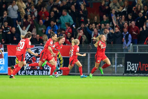 Flyeralarm Frauen Bundesliga 2022 2023, Bayer 04 Leverkusen 1 FC Köln goal celebration after 1 0 by Jill Bayings B04, 18 Leverkusen Ulrich Haberland Stadion Nordrhein Westfalen Germany