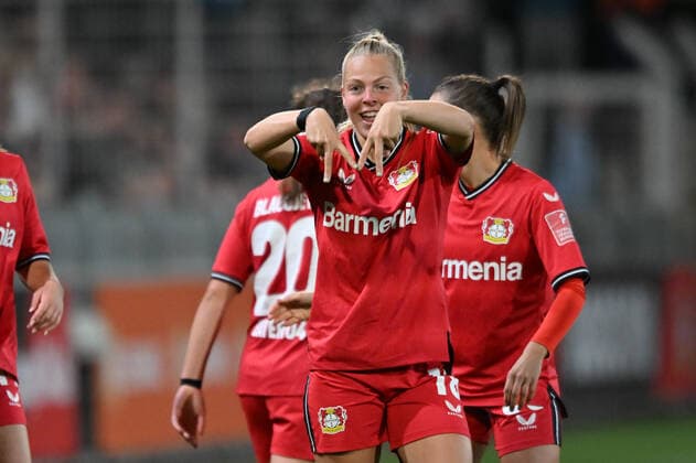 Jill Bayings B04, 18 cheers her 1 0, 23 09 2022, Leverkusen Germany , Football, Flyeralarm Frauen Bundesliga, Bayer 04 Leverkusen 1 FC Köln, DFB DFL REGULATES PROHIBIT ANY USE OF PHOTOGRAPHS AS IMAGE SEQUENCES AND OR QUASI VIDEO xmkx