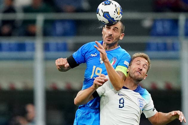 Foto Spada LaPresse 23 settembre 2022 - Milano , Italia - calcio - Italia Vs Inghilterra - Nations League 2022 2023 - Stadio San Siro. Nella foto: Leonardo Bonucci ( Italia ) harry keane ( Inghilterra ) September 23, 2022 Milan , Italy - sport, calcio - Italy vs England - Nations League 2022 2023 - San Siro Stadium . In the pic: Leonardo Bonucci ( Italy ) harry keane ( England)  Copyright: xSpada LaPressex