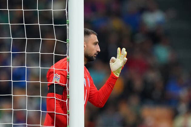 Foto Spada LaPresse 23 settembre 2022 - Milano , Italia - calcio - Italia Vs Inghilterra - Nations League 2022 2023 - Stadio San Siro. Nella foto: Gianluigi Donnarumma ( Italia ) ( Inghilterra ) September 23, 2022 Milan , Italy - sport, calcio - Italy vs England - Nations League 2022 2023 - San Siro Stadium . In the pic: Gianluigi Donnarumma ( Italy ) ( England)  Copyright: xSpada LaPressex