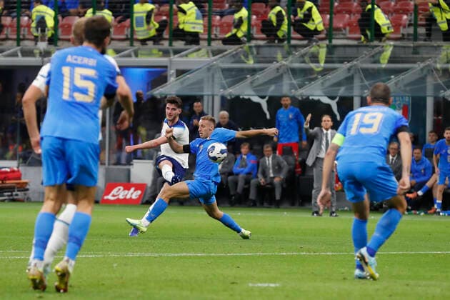 Italy v England UEFA Nations League Declan Rice of England has a shot on goal during the UEFA Nations League Group C match at San Siro, Milan Content Not Available For UK Newspapers Copyright: xPaulxChestertonx FIL-17373-0157 UK Newspapers OUT