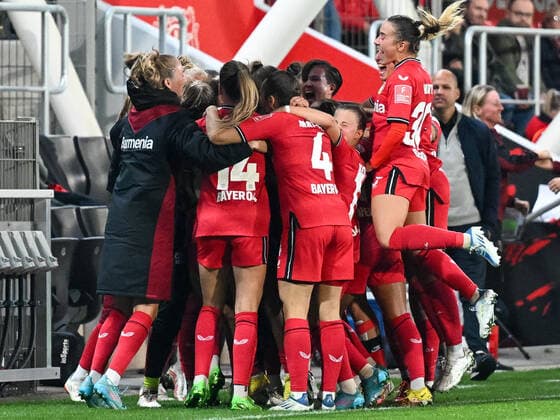 Great jubilation after the goal to 1 0 for the Leverkusen women There are Juliane Wirtz Bayer 04 Leverkusen, 14 , Sylwia Matysik Bayer 04 Leverkusen, 04 and Lara Marti Bayer 04 Leverkusen, 30 Bayer 04 Leverkusen vs 1 FC Koeln, football, Flyeralarm Frauen Bundesliga, 2 Spieltag, Saison 2022 2023, 23 09 2022 DFB DFL Regulations prohibit any use of Photographs as image sequences and or quasi video Bayer 04 Leverkusen vs 1 FC Koeln, Football, Flyeralarm Frauen Bundesliga, 2 Spieltag, Saison 2022 2023, 23 09 2022 Leverkusen Copyright: xEibner-Pressefoto ThomasxHaeslerx EP_EER