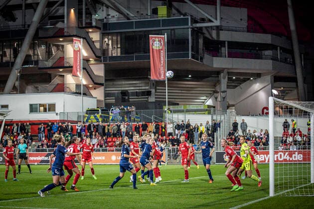 1 Women Bundesliga Bayer 04 Leverkusen vs 1 FC Koeln, 23 09 2022 Leverkusen, 23 September Impressions from the match Bayer 04 Leverkusen vs 1 FC Koeln on matchday 2 of the Women Football Bundesliga on 23 09 2022 at Ulrich Haberland Stadium in Leverkusen North Rhine Westphalia DFL REGULATIONS PROHIBIT ANY USE OF PHOTOGRAPHS AS IMAGE SEQUENCES AND OR QUASI VIDEO Copyright: xBEAUTIFULxSPORTS AxelxKohringx