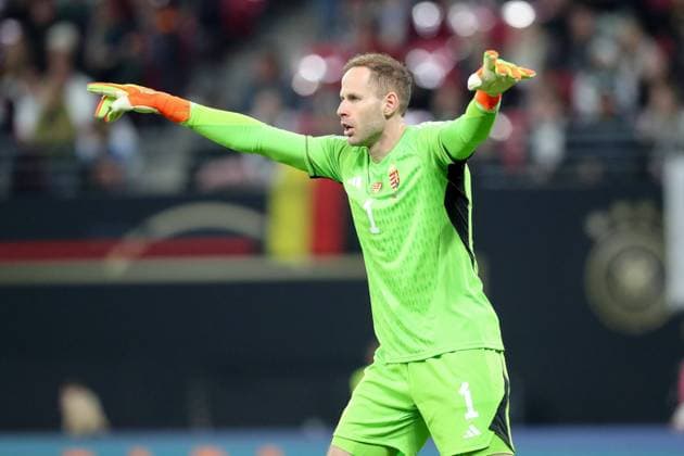 Germany Hungary 23 09 2022 Leipzig, 23 09 2022, Red Bull Arena, Football, Men, Season 2022 2023, UEFA Nations League, Matchday 5 , Germany Hungary 0 1 0 1 , In picture goalkeeper Peter Gulacsi 1, HUN , According to UEFA regulations it is prohibited to use or have used photographs taken in the stadium and or from the match in the form of sequence images and or video-like photo series UEFA regulations prohibit any use of photographs as image sequences and or quasi video