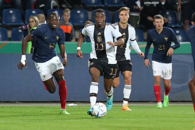 23 09 2022, xgox, football U21 Laenderspiel, Germany France emspor, v l Youssoufa Moukoko Germany, 11 am Ball, plays the ball DFL DFB REGULATIONS PROHIBIT ANY USE OF PHOTOGRAPHS as IMAGE SEQUENCES and or QUASI VIDEO Magdeburg