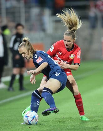 Leverkusen, Germany, 23 09 2022, Flyeralarm Womens Bundesliga, Matchday 2, Bayer 04 Leverkusen 1 FC Cologne, Andrea Gavric Cologne , Juliane Wirtz Bayer04