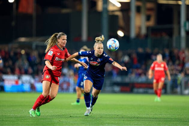 Flyeralarm Womens Bundesliga 2022 2023, Bayer 04 Leverkusen 1 FC Cologne Juliane Wirtz B04, 14 , Weronika Zawistoska FC, 24 Leverkusen Ulrich Haberland Stadium North Rhine Westphalia Germany