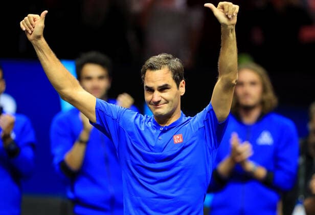 (220924) -- LONDON, Sept. 23, 2022 -- Team Europe player Roger Federer of Switzerland waves to the crowd at the end of his last match after announcing his retirement at the Laver Cup in London, Britain, Sept. 23, 2022. ) (SP)BRITAIN-LONDON-TENNIS-LAVER CUP-FEDERER LixYing 