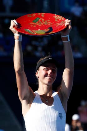September 25, 2022, Tokyo, Japan: Liudmila SAMSONOVA celebrates after winning the Singles Final match against Qinwen ZHENG (CHN) during the TORAY PAN PACIFIC OPEN TENNIS TOURNAMENT 2022 at Ariake Coliseum. The tournament is held from September 17 to 25. Samsonova won 7:5,7:5. Tokyo Japan - ZUMAm191 20220925_zap_m191_014 Copyright: xRodrigoxReyesxMarinx