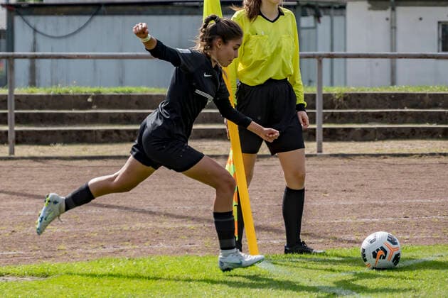 B Junior Bundesliga Eintracht Frankfurt U17 FC Bayern Munich U17, Stadion am Brentanobad, Frankfurt, 24 09 2022 Cecile Cameiro Eintracht Frankfurt U17 19 , Eintracht Frankfurt U17 FC Bayern Munich U17, Frankfurt, Bezirkssportanlage Heinrich Becker Straße, 24 9 2022 Copyright: xBEAUTIFULxSPORTS Gawlikx
