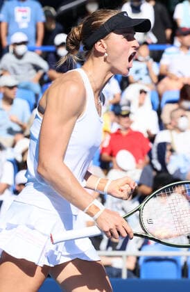 September 25, 2022, Tokyo, Japan - Liudmila Samsonova of Russia shouts as she won a key pointl against China s Zheng Qinwen at the singles final of the Toray Pan Pacific Open tennis tournament at the Ariake Coliseum in Tokyo on Sunday, September 25, 2022. Samsonova defeated Zheng 7-5, 7-5 and clincged the title. Noxthirdxpartyxsales  (0169983714st)