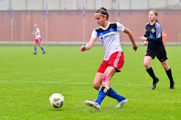 Soccer I Junior I Season 2022 2023 I Bundesliga Nord Nordost I 3 Matchday I Hamburger SV U17 Osnabrücker SC I 24 09 2022 Laria Touati 12, Hamburger SV U17 Norderstedt Paul Hauenschild Places Schleswig Holstein Germany Copyright: xLobeca WolfxGebhardtx