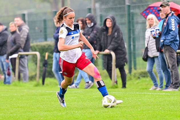 Soccer I Junior I Season 2022 2023 I Bundesliga Nord Nordost I 3 Matchday I Hamburger SV U17 Osnabrücker SC I 24 09 2022 Laria Touati 12, Hamburger SV U17 Norderstedt Paul Hauenschild Places Schleswig Holstein Germany Copyright: xLobeca WolfxGebhardtx