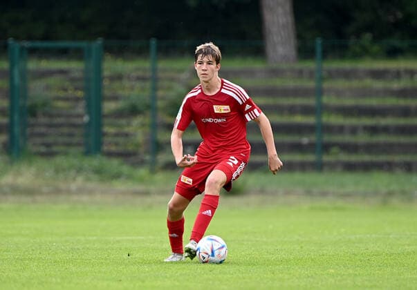 Football, U 17, season 2022 23, B Junioren Bundesliga, Staffel Nord Nordost 5 matchday, Nachholspiel , 1 FC Union Berlin FC Erzgebirge Aue 1 1 , Lennard Lämmerhirt U17, 1 FC Union , 24 09 2022, Copyright: xMatthiasxKochx