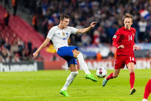 Denmark v France, UEFA Nations League, Copenhagen, Denmark Copenhagen, Denmark. 25th, September 2022. Benjamin Pavard (2) of France seen during the UEFA Nations League match between Denmark and France at Parken in Copenhagen. Copenhagen Denmark  Copyright: xGonzalesxPhoto DejanxObretkovicx