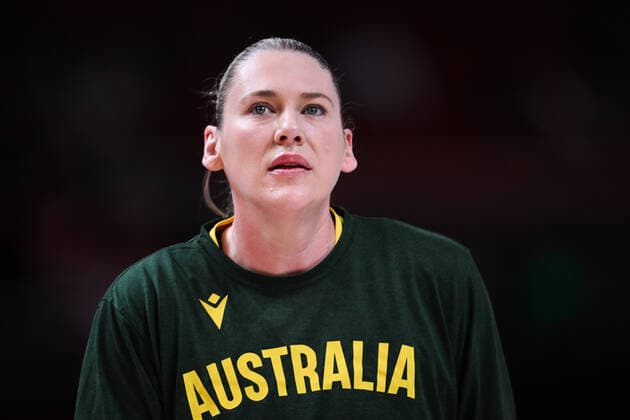BASKETBALL CANADA AUSTRALIA, Lauren Jackson of Australia warms up before the 2022 FIBA Women s Basketball World Cup match between Canada and Australia at Qudos Bank Arena in Sydney, Monday, September 26, 2022. ( NO ARCHIVING, EDITORIAL USE ONLY, NO USE IN BOOKS WITHOUT CONSENT  Copyright: xJAMESxGOURLEYx 20220926001707961860