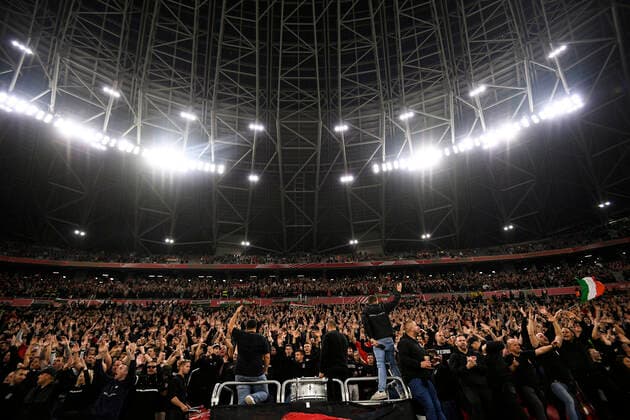Foto Fabio Ferrari LaPresse 26 Settembre 2022 - Budapest, Ungheria - calcio - Ungheria vs Italia - Uefa Nations League - Gruppo C Giornata 6 6 - Stadio Puskas Arena Park.Nella foto: tifosi Ungheria September 26, 2022 Budapest, Hungary - sport soccer- Uefa Nations League - Group C 6 6 - Stadium Puskas Arena Park.-Park.In the pic: Hungary supporters  Copyright: xFabioxFerrari LaPressex